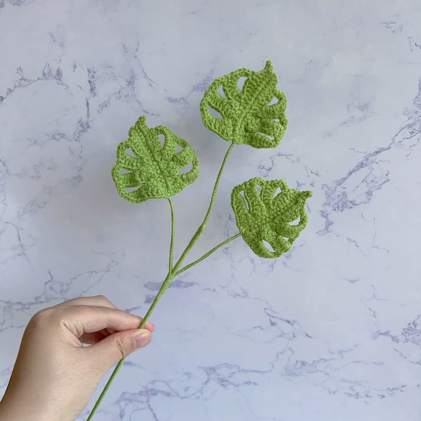 Lilyrosy crochet small monstera leaf pattern  ( US terms)