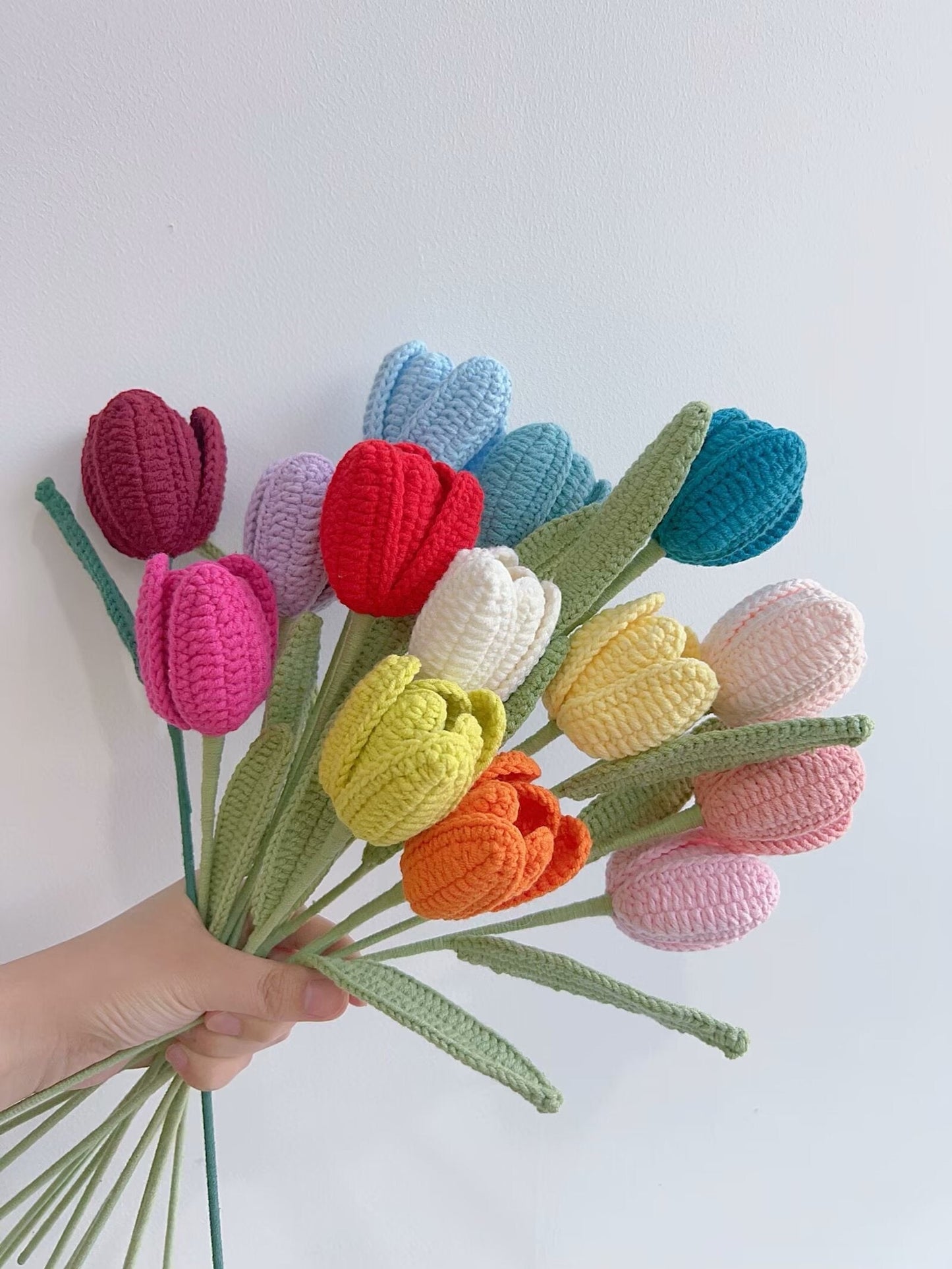 Lilyrosy crochet flowers bouquet patterns package with step-by-step video tutorial 8 in 1