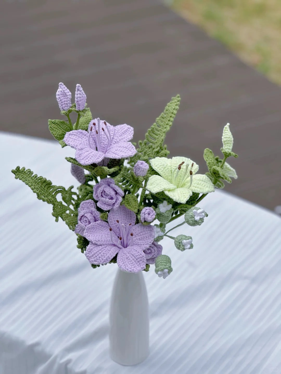 Lilyrosy Crochet purple flowers in vase