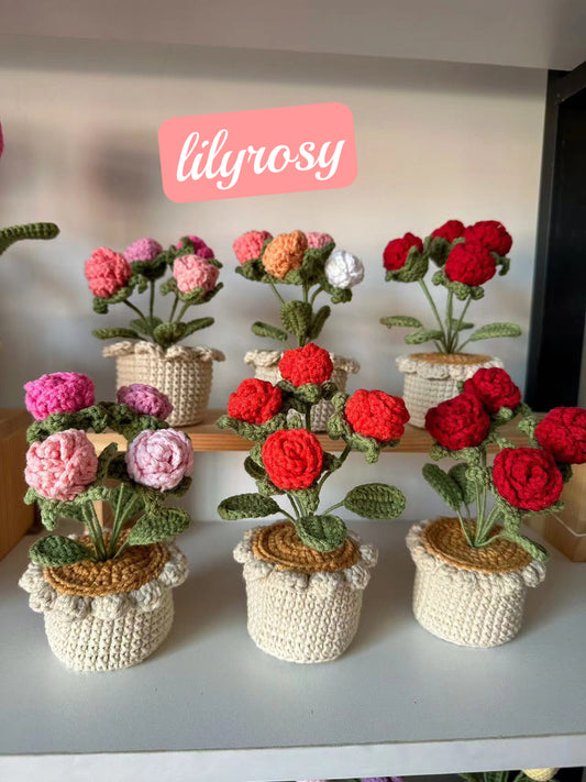 Crochet small Roses pots,Car Dashboard Decor, Office decor