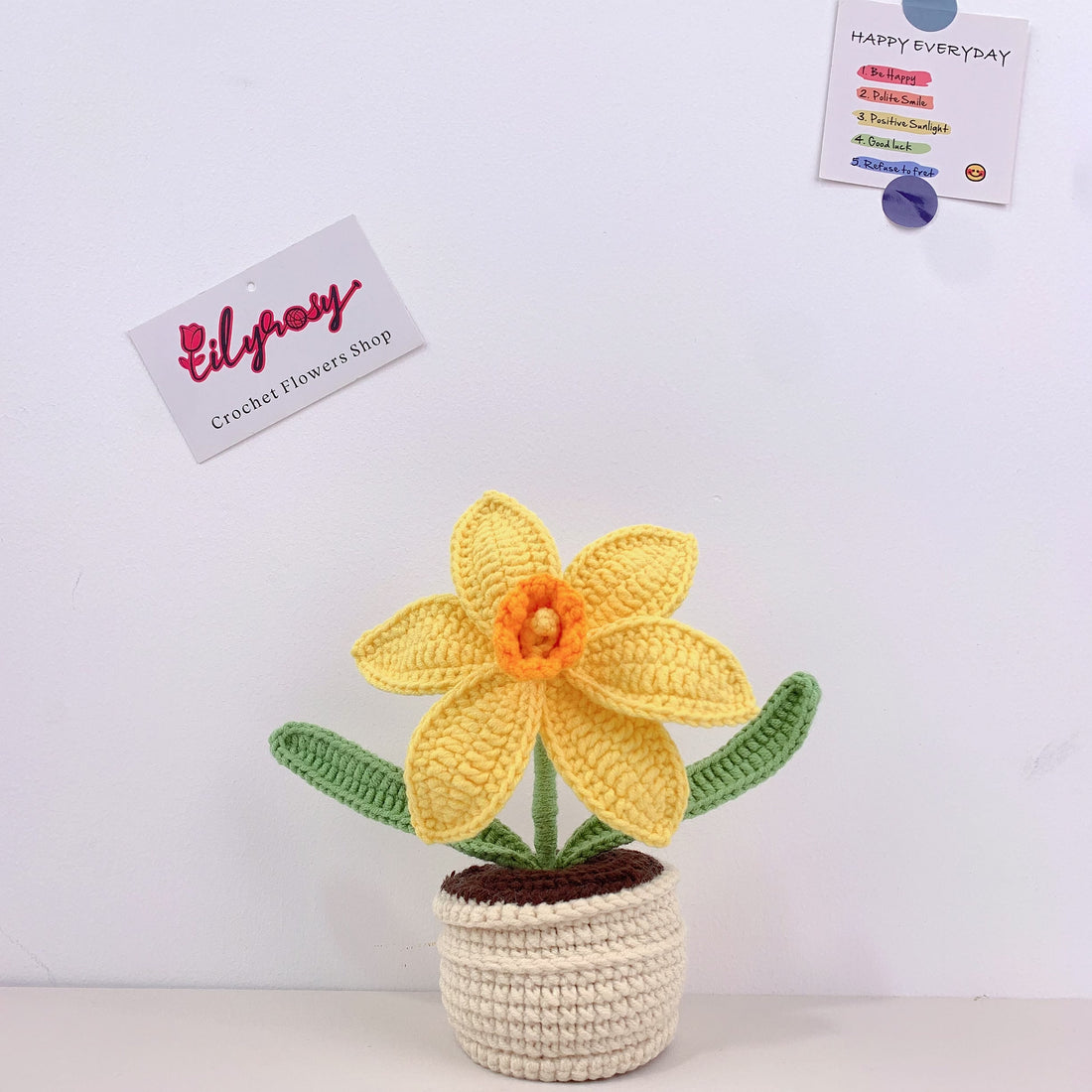 Handmade Crochet narcissus flowers plant Pots, hoilday gifts,home decor