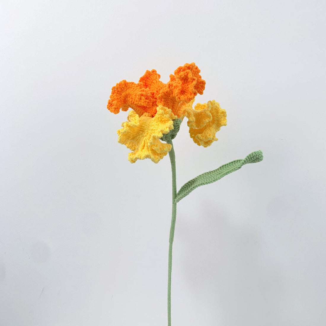 Crochet iris flower，Handmade Gifts