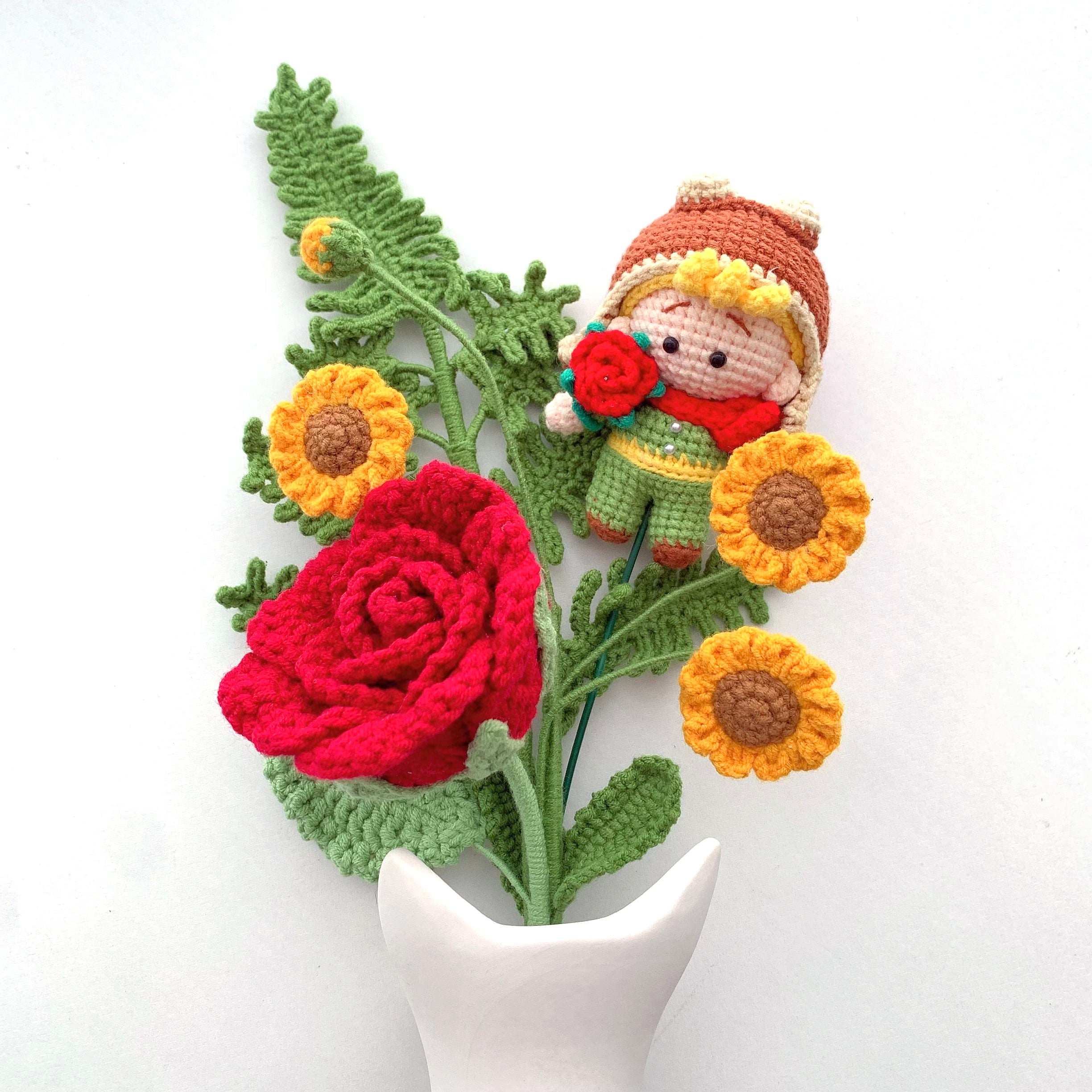 LilyRosy April Birth month Crochet flowers. Daisy and sweet pea