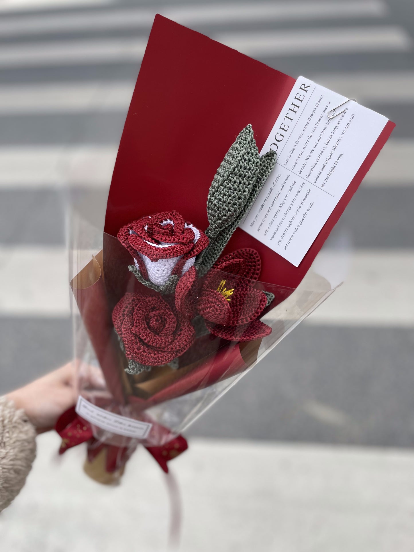 有价值|钩针红色花束，送给女朋友/朋友/妈妈/他的礼物，情人节礼物